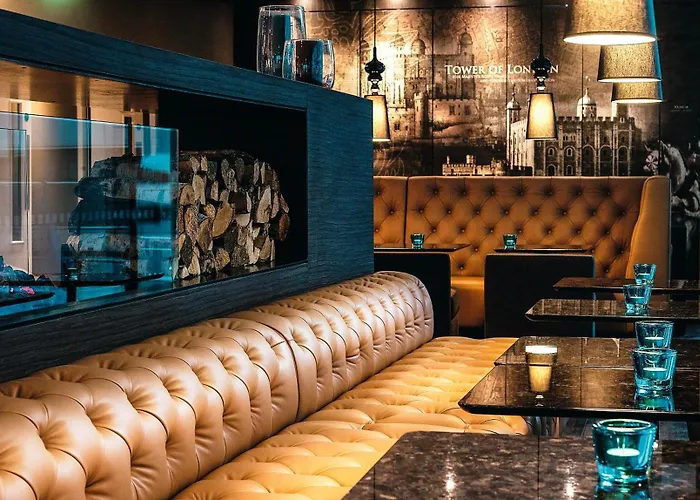 Motel One London-Tower HillAirport Hotel